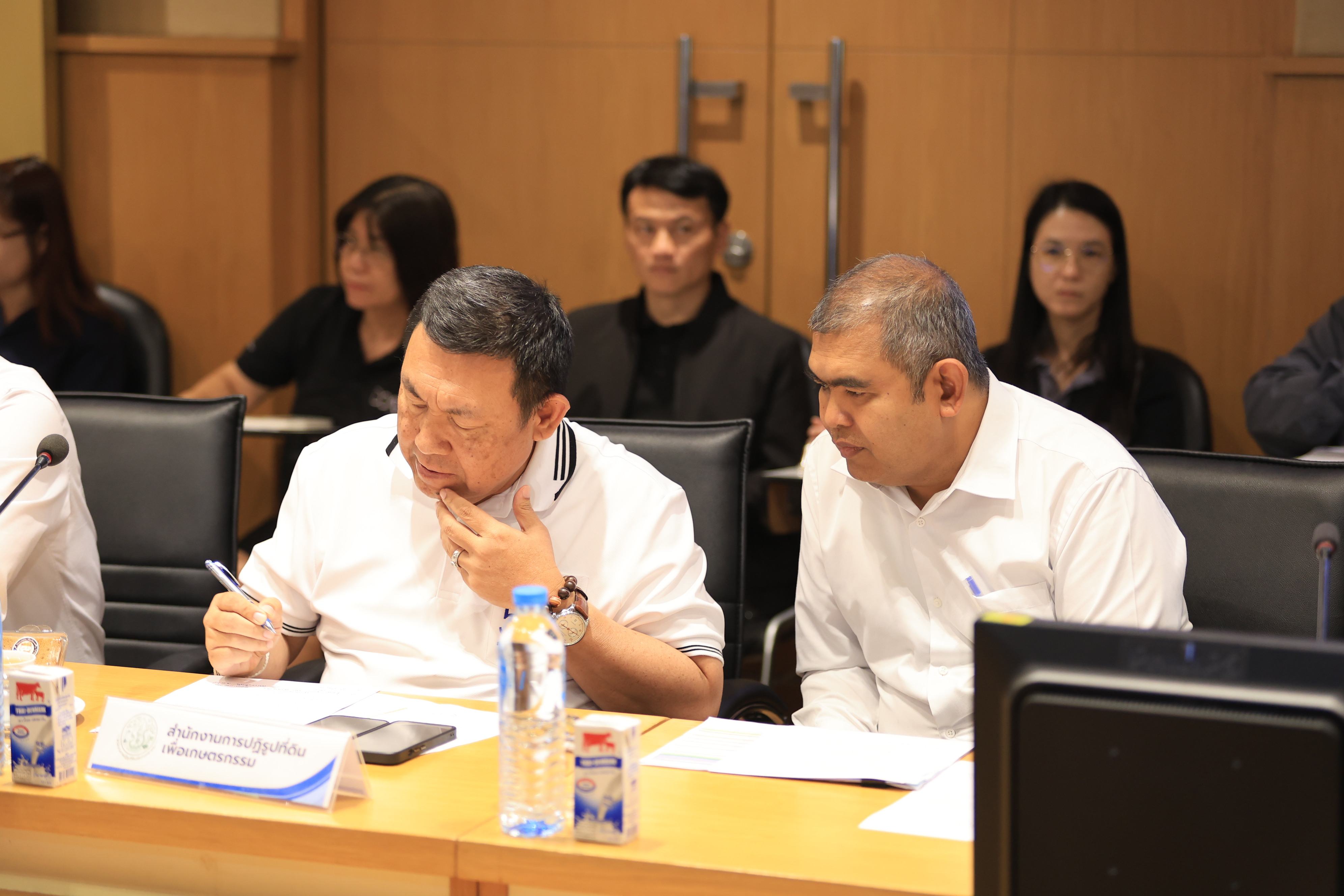 title - ส.ป.ก. ร่วมประชุมหารือแนวทางการรับมือผลกระทบจากสถานการณ์การสู้รบในภูมิภาคตะวันออกกลาง